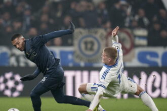 Napoli spreca, in vantaggio con Copenaghen in 10 si fa raggiungere - Calcio