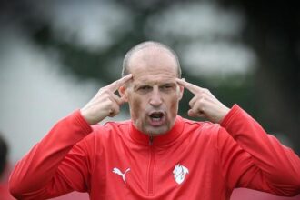 Cagliari-Milan, Allegri: "Nkunku out, vediamo quanto reggono Leao e Pulisic"