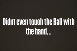 Hojlund sui social: "Non ho neanche toccato il pallone con la mano”.