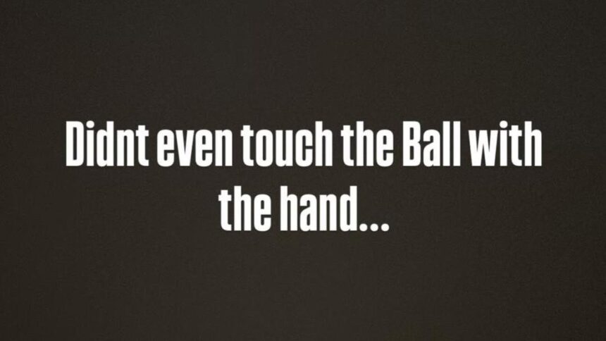 Hojlund sui social: "Non ho neanche toccato il pallone con la mano”.