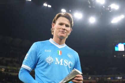 Napoli, Conte non parla. Stellini commenta il rigore