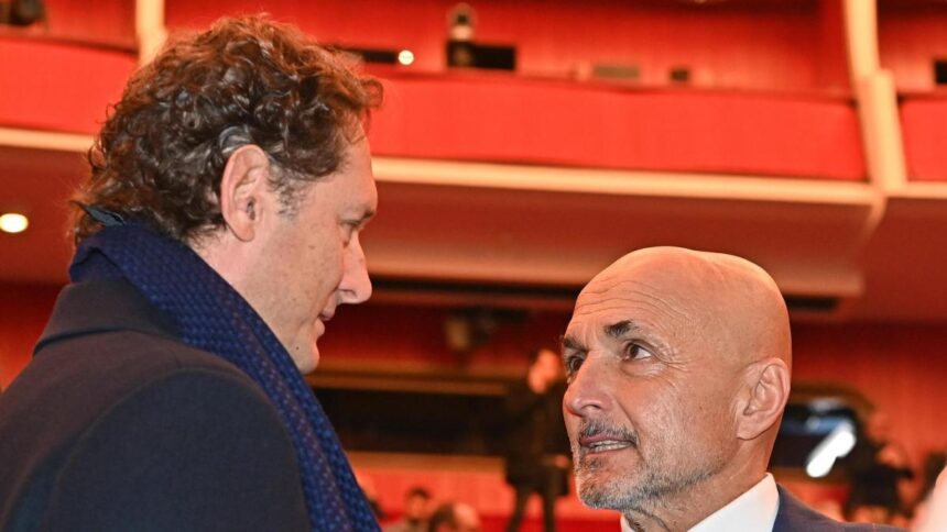 Juve, abbraccio Elkann-Spalletti alla serata per Vialli