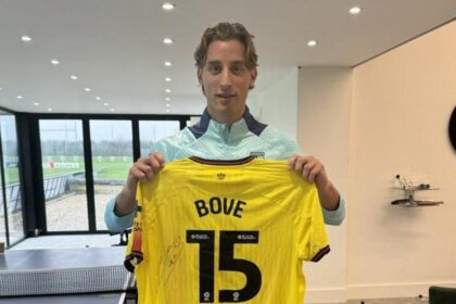 Bove al Watford: "Amo le sfide, non sono di passaggio. Ma per il rientro non c'è una data"