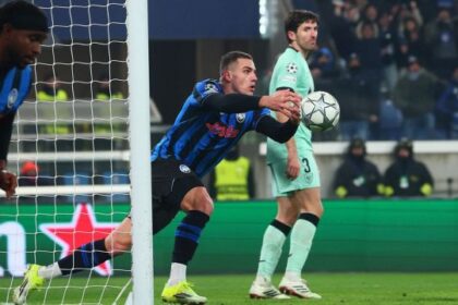 Scamacca, un gol dubbio e uno annullato, poi 12’ di buio e follia per la Dea