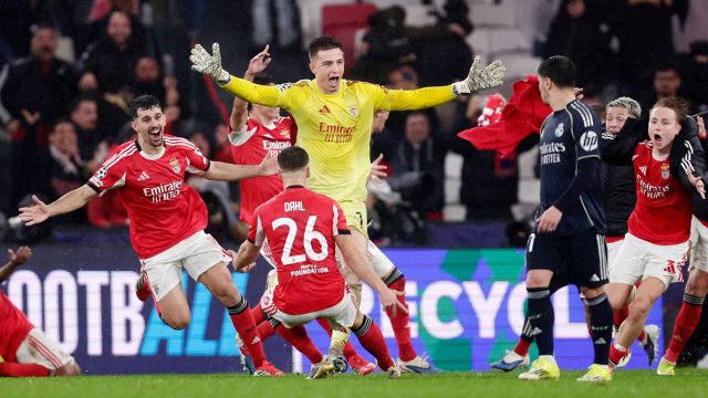 rigori, rossi e gol del portiere Trubin al 98'