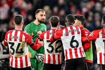 rissa sfiorata nel finale di Sunderland-Manchester City