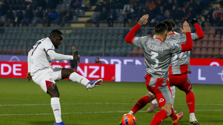 Serie A, Cremonese-Cagliari 2-2 - Calcio