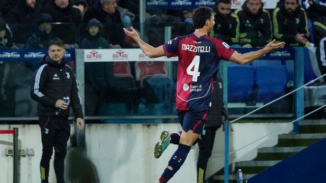 Juventus, Perin toglie la mano volutamente sul gol? Un video sul web scatena assurdi sospetti