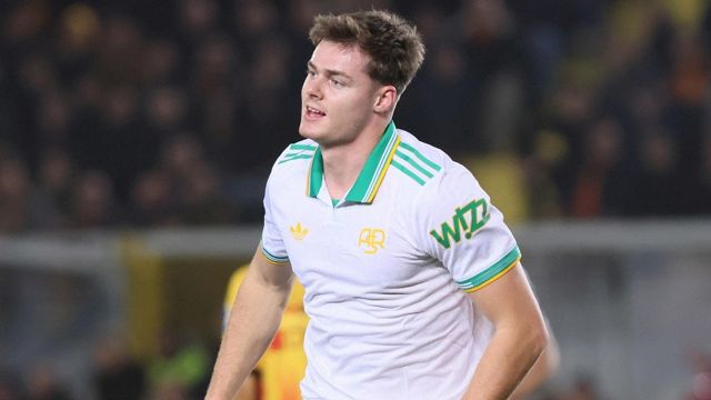 Juve su Maldini e Pellegrino, Napoli tra il sogno Sterling e Ferguson. Taylor idolo Lazio, che sfottò alla Roma