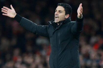 applausi a Chivu, risposta per le rime ad Akanji e bordata a Inzaghi