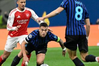 i tifosi aprono il processo al capitano