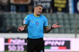 Juventus-Napoli: Open Var conferma l’errore del rigore su Hojlund e smaschera il colpevole. Rosso a Skorupski: sbaglia Maresca