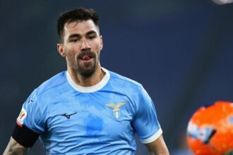 Nella Lazio è giallo Romagnoli, salta l’allenamento e mette il club all’angolo: due strade per Lotito   