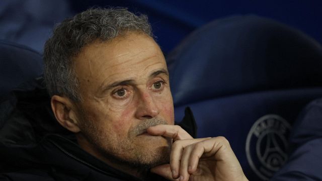 caos al Psg, Chevalier sedotto e abbandonato. E Kvara va ko