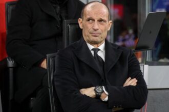 prima esplode poi zittisce tutti