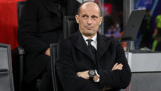 prima esplode poi zittisce tutti