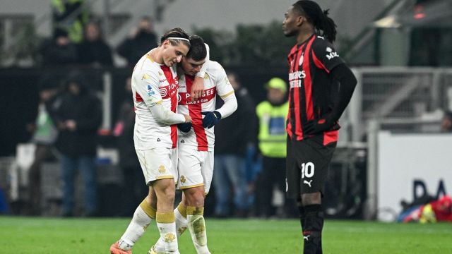 l’ex Colombo la sblocca, Leao la riprende, Stanciu spreca il rigore della vittoria