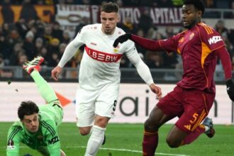 l’Olimpico rumoreggia per un rigore, perché l’arbitro lo ha ignorato