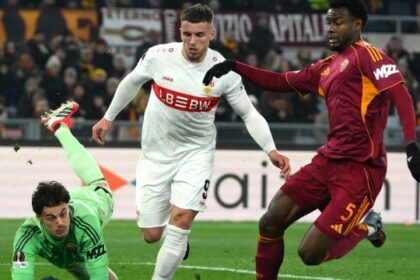 l’Olimpico rumoreggia per un rigore, perché l’arbitro lo ha ignorato