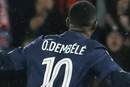 gol alla Maradona, anche Chevalier incredulo e Luis Enrique torna primo