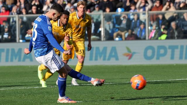 Da Cunha decisivo, Zaniolo beffato dal VAR esplode di rabbia nel finale