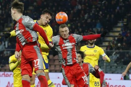 per Vardy serata da incubo con doppia beffa, dubbi su gol annullato nel finale