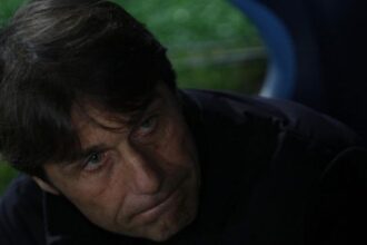 Conte mai dire Champions, De Laurentiis piange per il buco enorme in cassa, cosa cambia sul mercato