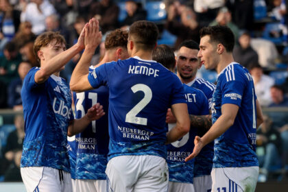 Como in rimonta vola in classifica, Champions a due punti - Calcio