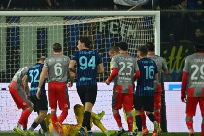 Inter, petardo in campo, arrestato ultrà, era giusto 0-3 a tavolino? Web in tilt