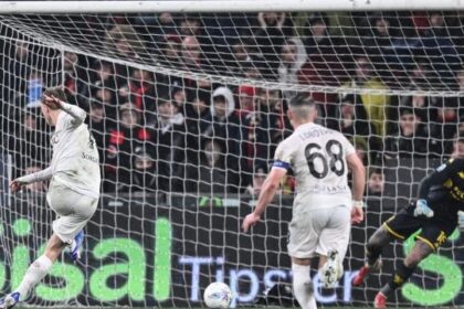 i rigorini di Marassi infiammano il web, Var ancora nel caos