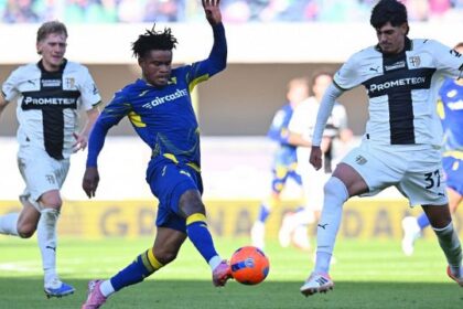 rosso misterioso a Orban dopo 11'