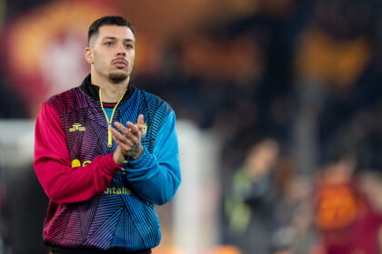 Cagliari-Lecce verso il tutto esaurito: ultimi biglietti per la sfida salvezza