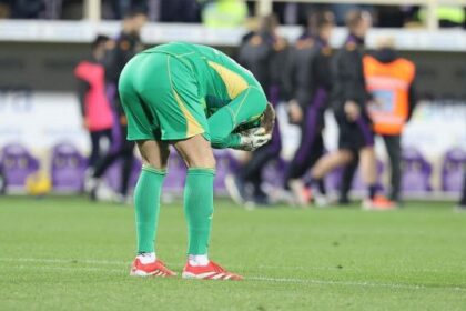 i tifosi non lo salvano più dopo l'ultima papera