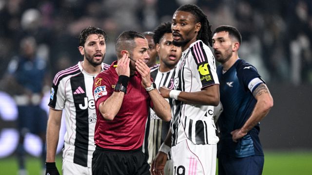 annulla il gol a Koopmeiners ma si perde il rigore su Cabal, Marelli chiarisce