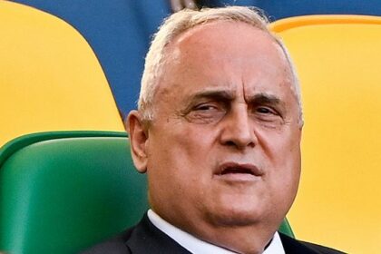 Lazio, tra caos Romagnoli e contestazione dei tifosi Lotito sorride: ecco il motivo