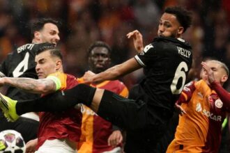 Juventus, per Kelly offese razziste dai tifosi dopo gli errori col Galatasaray: il difensore passa all’azione
