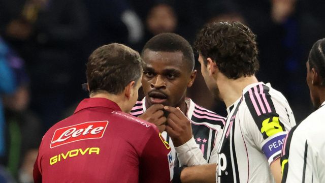 il retroscena sull’espulsione e sulle scuse dell’interista