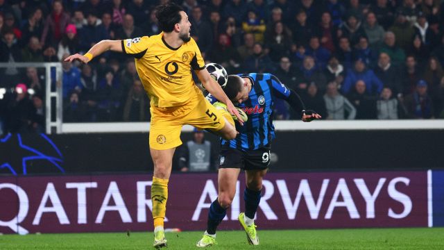 le ferite del centravanti fanno impazzire compagni e tifosi