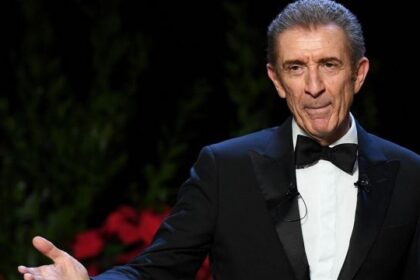 Gestione da galera, giochiamo in 9 con quei due, basta bidoni