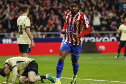 gol annullato dopo 7’ di review