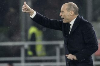 l'ultimo messaggio a Fabregas e al VAR post Como, la replica in diretta di Cesc