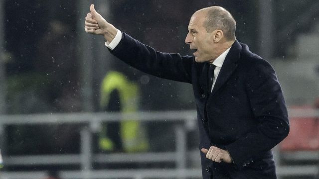 l'ultimo messaggio a Fabregas e al VAR post Como, la replica in diretta di Cesc