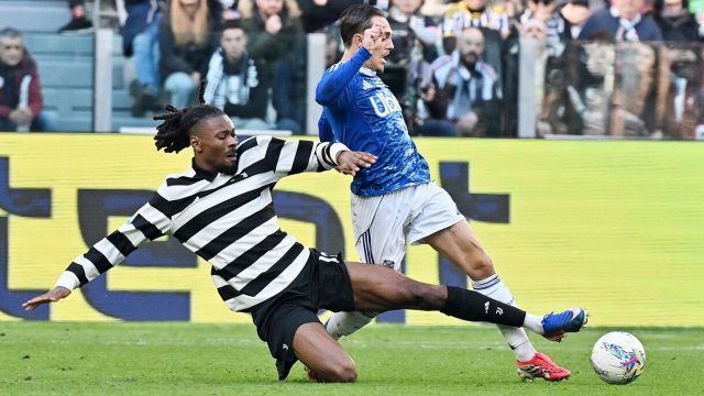 Fabregas non perde il vizio, gli errori dell’arbitro, le proteste bianconere