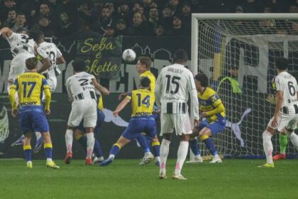 rigore ignorato, due rossi negati e un gol annullato, che polemiche