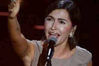 Chi è Serena Brancale, il papà calciatore, la sorella Nicole con lei a Sanremo 2026 e il fidanzato pugile