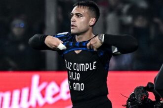 Chivu carro armato, Lautaro e Zielinski lanciano la fuga, vergogna per il petardo