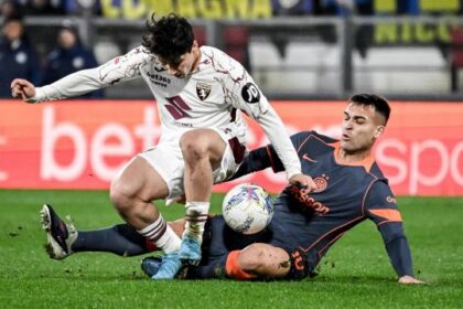 un gol annullato e due macchie per l'arbitro