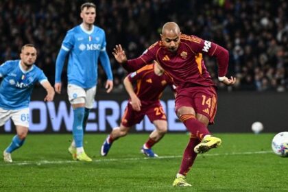 il fattore Malen non basta ai giallorossi. Spinazzola e Alisson Santos riprendono la Lupa