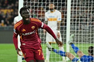 Serie A: Robinio Vaz scaccia i fantasmi, la Roma batte il Lecce e riaggancia la Juve - Calcio