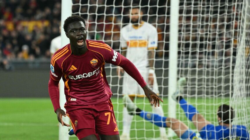 Serie A: Robinio Vaz scaccia i fantasmi, la Roma batte il Lecce e riaggancia la Juve - Calcio